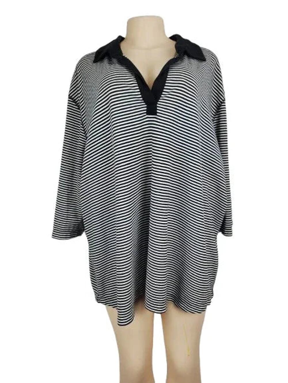 Avenue women's black and white shirt size 30/32